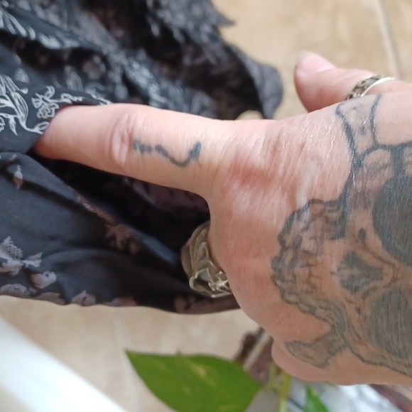 Hot topic COSMIC AURA SKELETON FAIRY LACE THIN STRAPS ZIP CLOSURE HANKY HEM - Picture 6 of 17